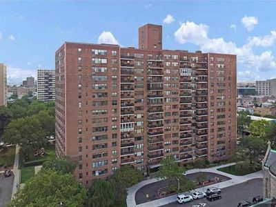 10 Huron Ave APT 11D