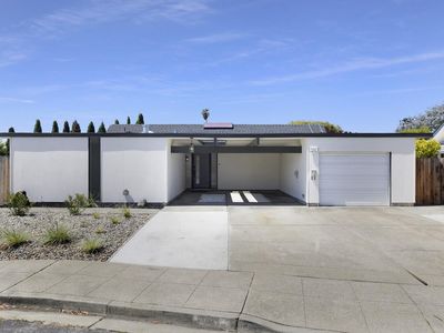 280 Pelican Ct
