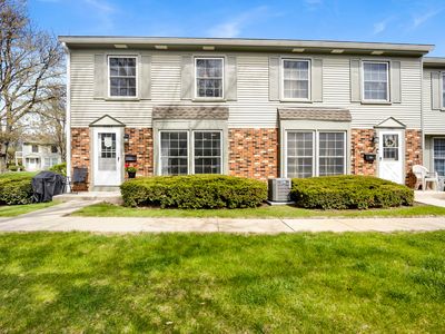 1678 Trowbridge Ct APT B
