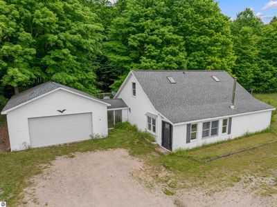 Property at 10080 Homestead Rd, Beulah, MI