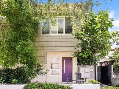 1002 W Leighton Ave
