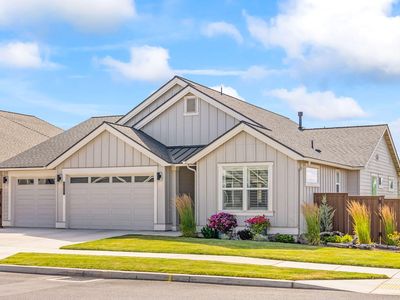 3827 NE Oakside Loop