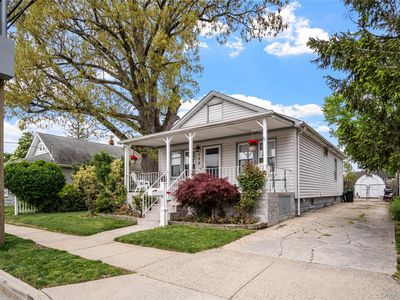150 Shaw Avenue