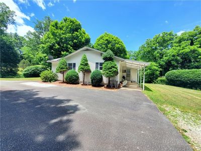 886 Hanging Rock Road