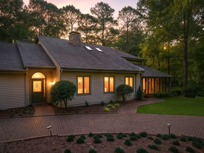 2227 Graystone Ln