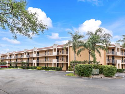 5828 Coral Lake Drive