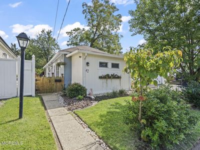 42 East Avenue