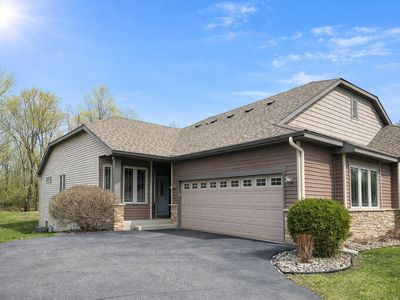 2333 Olivia Ct E