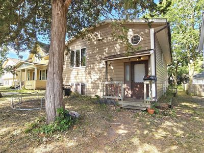 25 20th Ave S