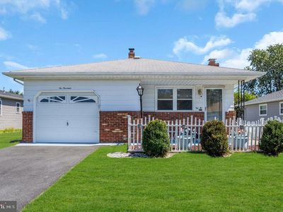 214 Charlotteville Dr N