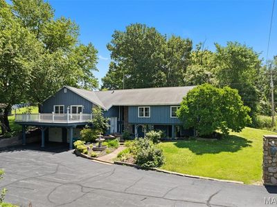 2740 Old Collinsville Rd