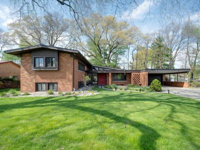 1631 Walnut Heights Dr