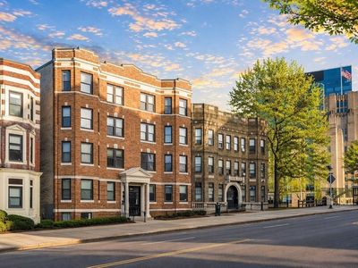 451 Park Dr APT 3A
