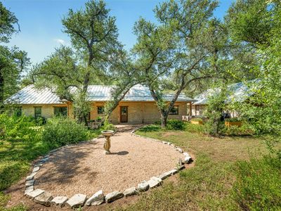 220 Meadow View Dr