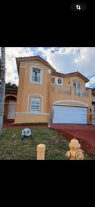 7586 NW 113th Path