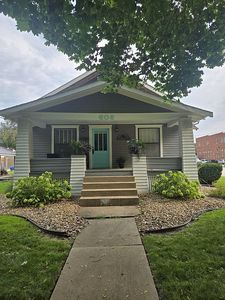 606 Kickapoo St