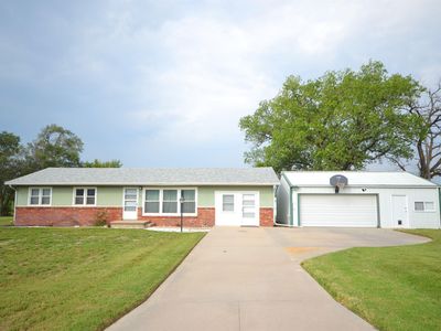 601 Westridge Dr