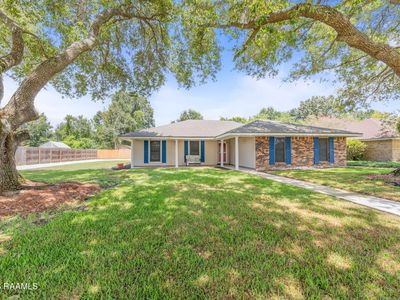 209 Constitution Dr