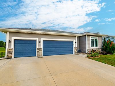 103 Meadowlark Dr