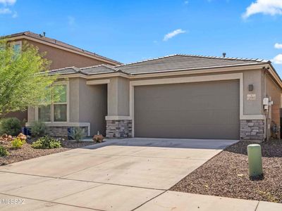 12060 E Bohlman Dr