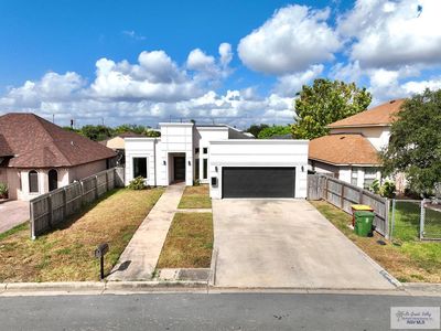 5833 Lourdes Blvd