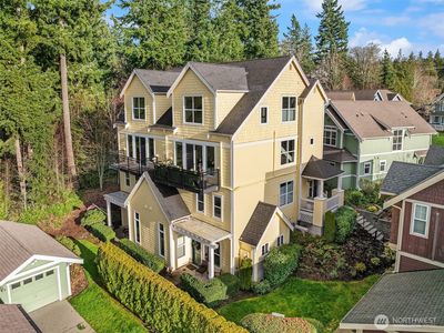 2012 NE Katsura Court #B