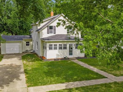 Property at 901 N Merchant St, Belle Plaine, KS
