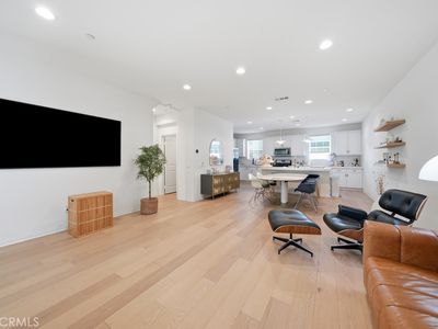 6931 Magnolia Ave