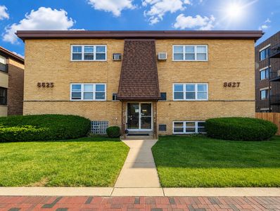 8627 Grand Ave APT 4