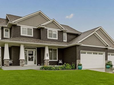 3222 Woodstone Dr SW