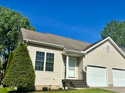 3923 E Boardwalk Pl