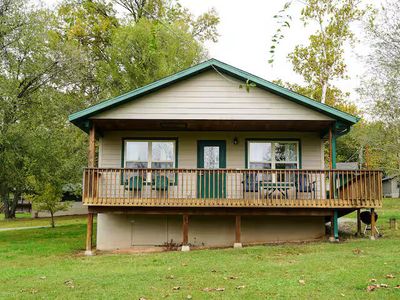 375 Edgewater Circle