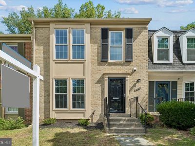 10057 Maple Leaf Dr