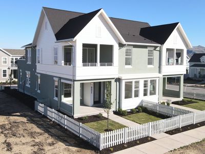 6864 W Lake Ave S #151