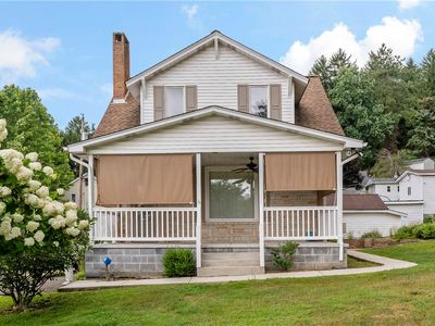 110 Barnes Rd