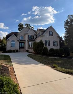 7807 Winterbourne Dr