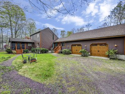 33 Solitude Dr