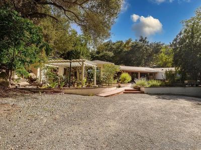 9707 Shadow Rd