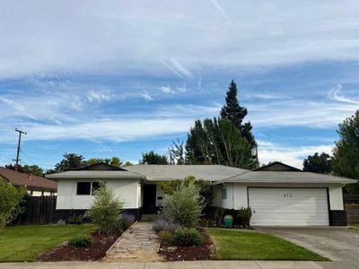 812 Skipper Cir