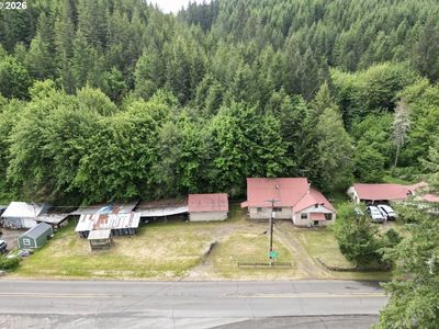 39688 Row River Rd