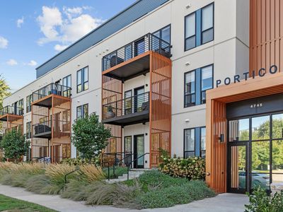 4745 Minnehaha Ave #205