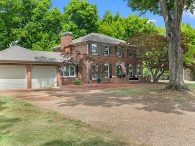 309 Westbury Ln