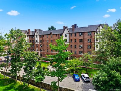 620 Pelhamdale Avenue #31