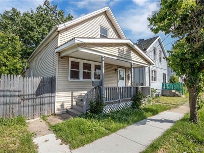 88 Lewis St