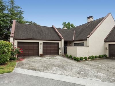1104 Orleans Dr