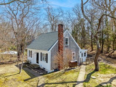 Property at 17 Mariner Rd, Tisbury, MA