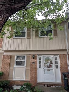 1812 Brentwood Dr
