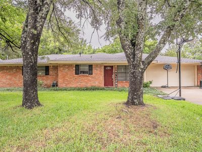 613 N Overlook Dr