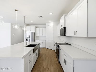 24451 W GWEN Street