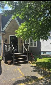 32 Lasalle Ave
